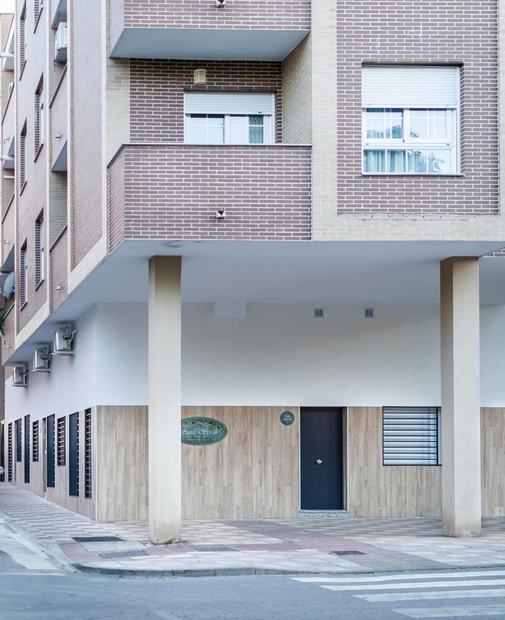 Apartamentos Luxury Suites Syrah Almendralejo Eksteriør bilde